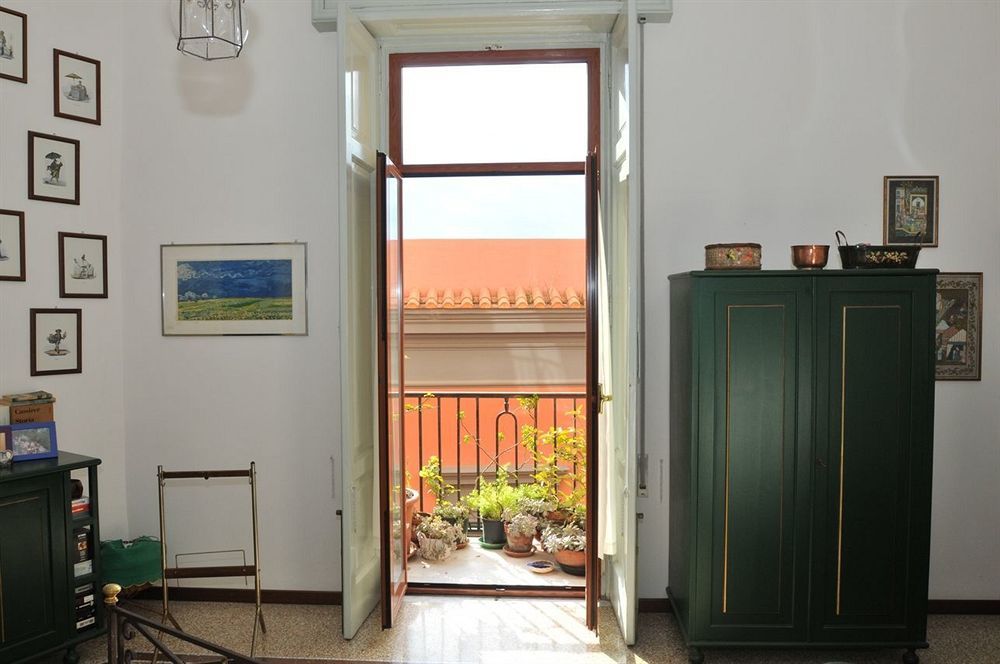 La Concordia Bed & Breakfast Napoli Bagian luar foto